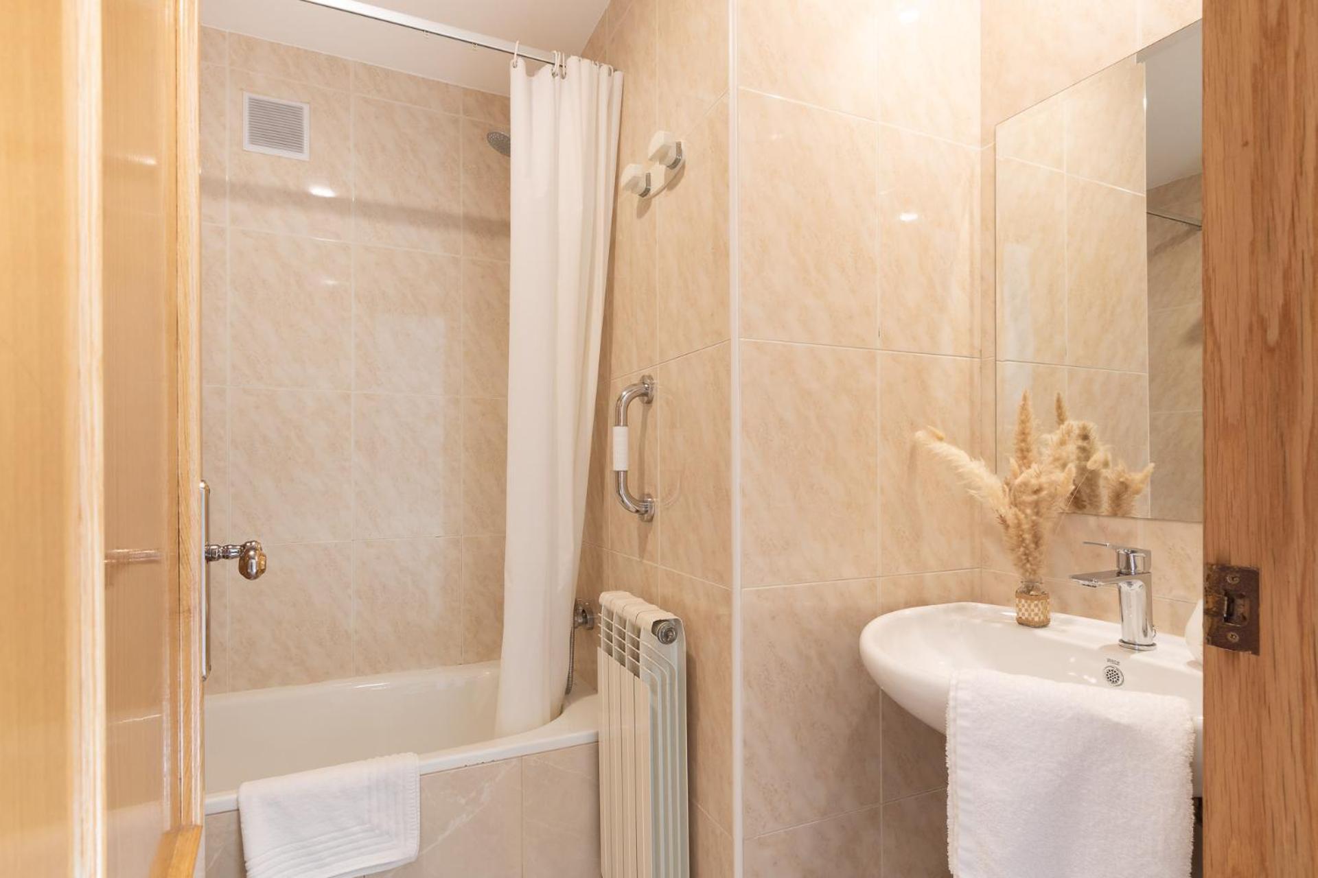 Hostal Lobrega Torrecilla en Cameros Ngoại thất bức ảnh