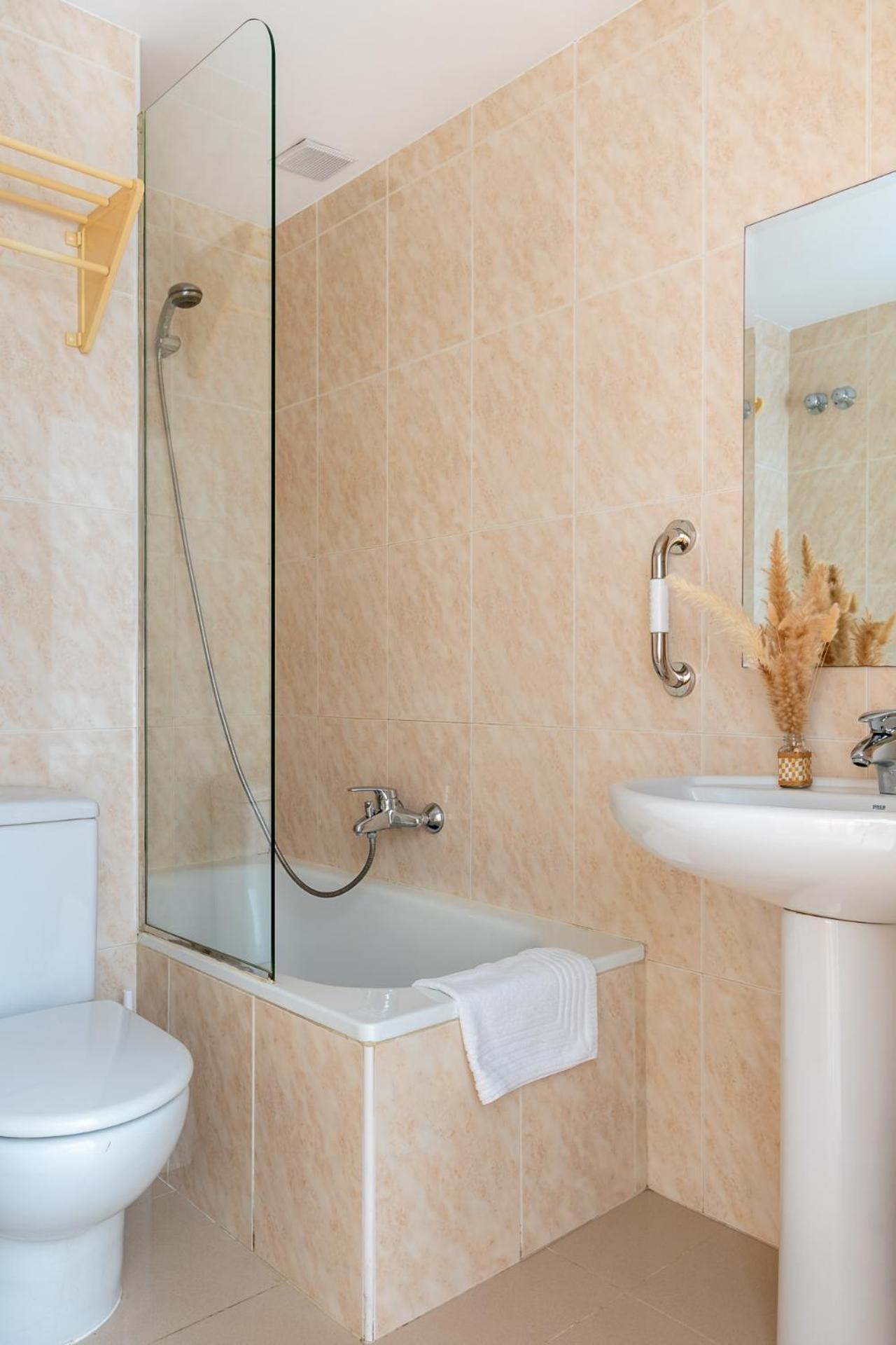Hostal Lobrega Torrecilla en Cameros Ngoại thất bức ảnh